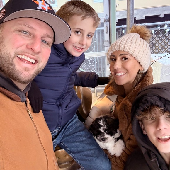 Meet your Posher, Susie - Picture 3 of 5